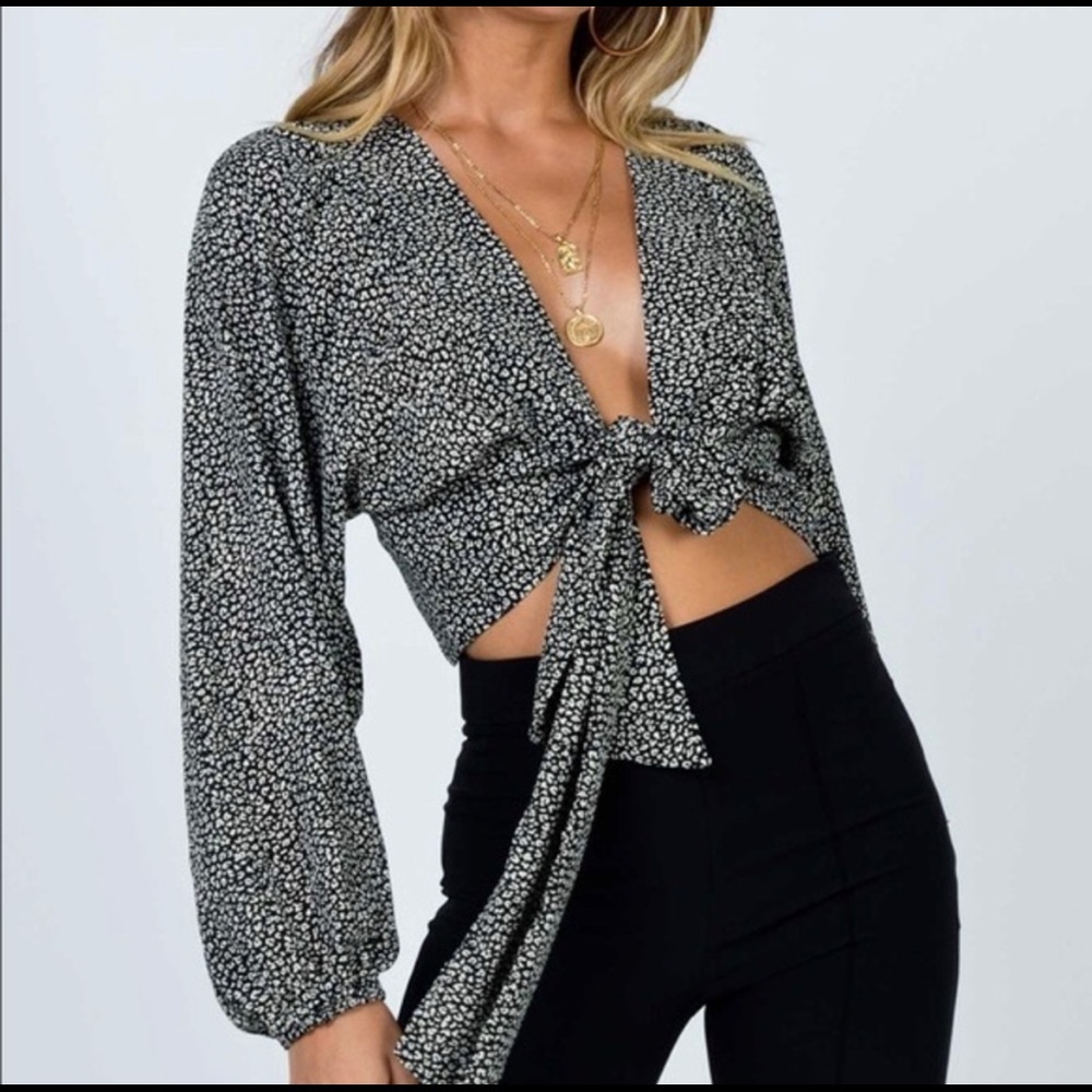 Princess Polly tie top size small